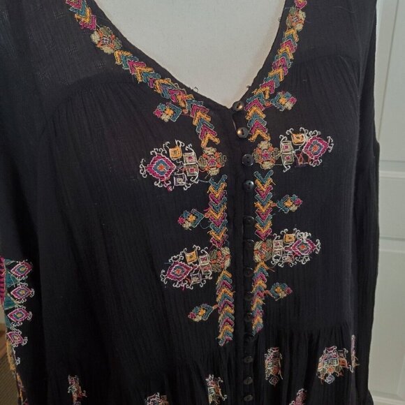 Free People Tunic Dress S Shirt‎ Peasant Top Black Embroidered Vneck Boho Prarie - Picture 14 of 16